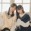 Load image into Gallery viewer, Vネックロゴベスト