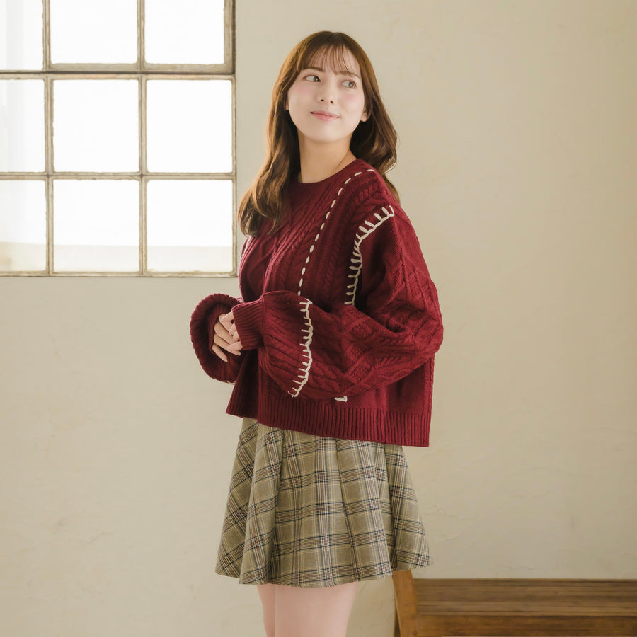 ステッチケーブルニット