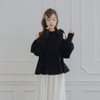 Load image into Gallery viewer, オフショルダーぺプラムブラウス

