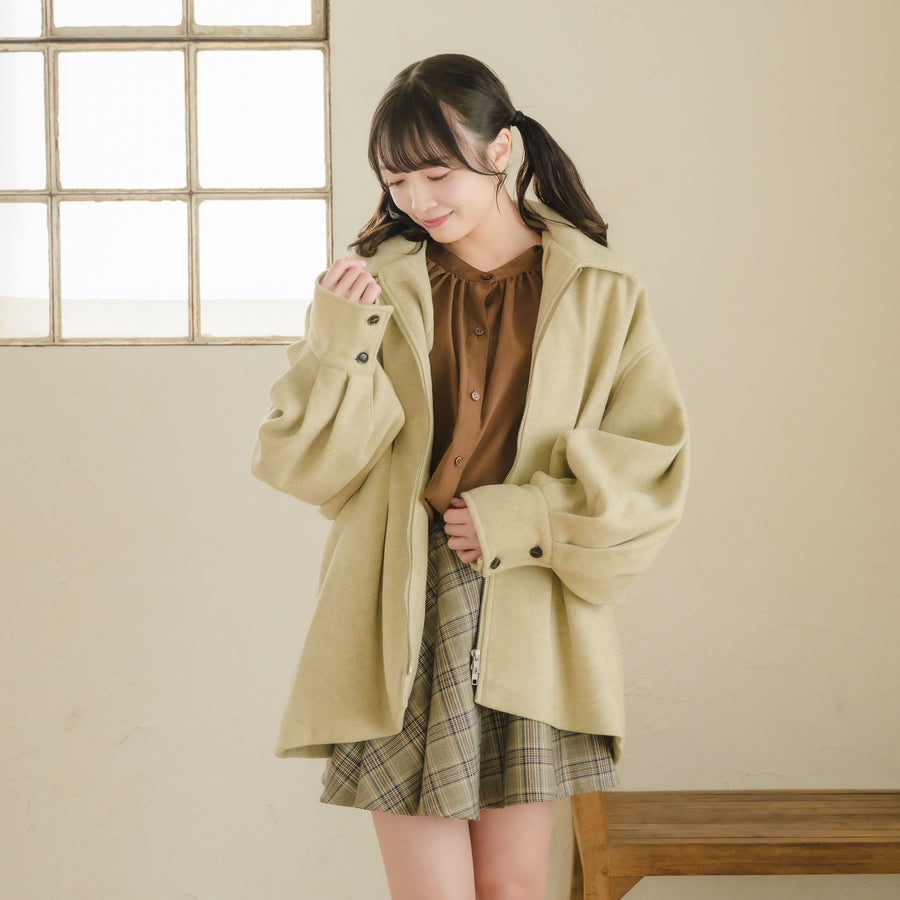 ウエストタックミドルコート