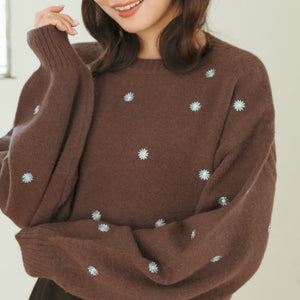 フラワー刺繍スウェット
