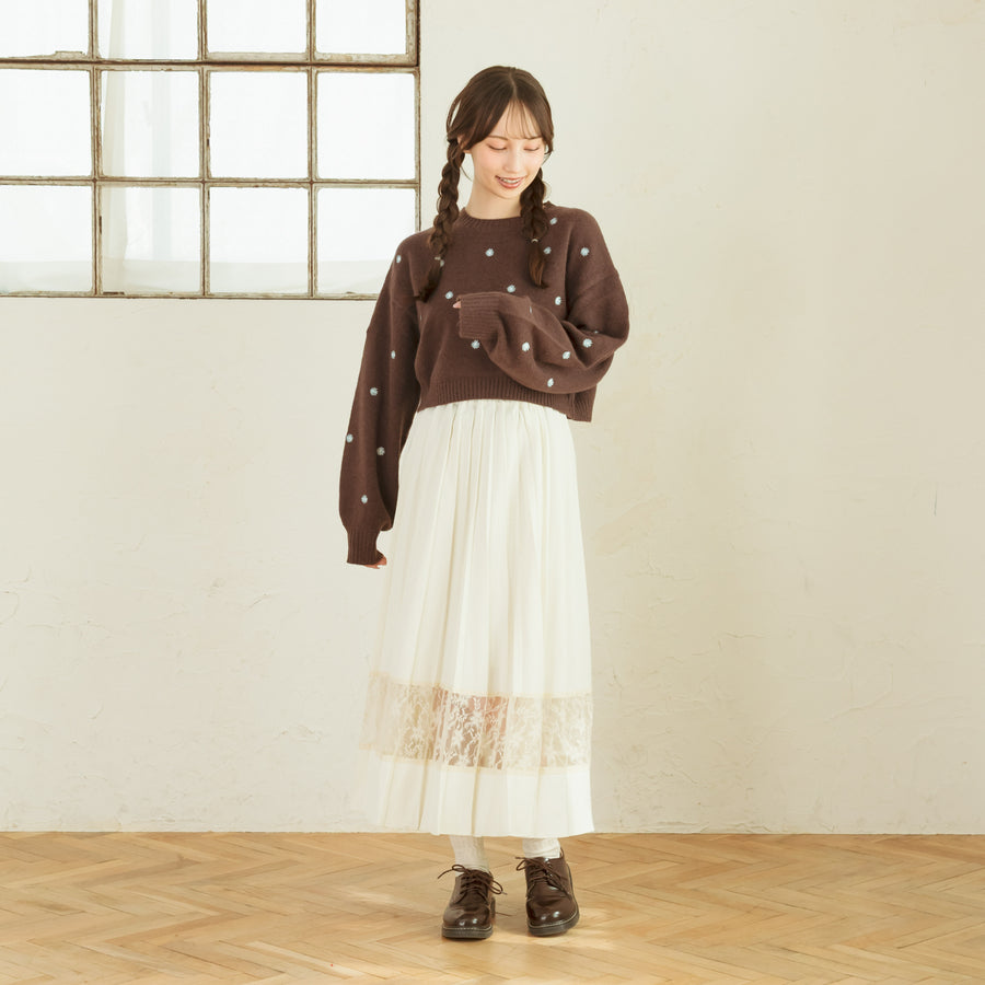 フラワー刺繍スウェット