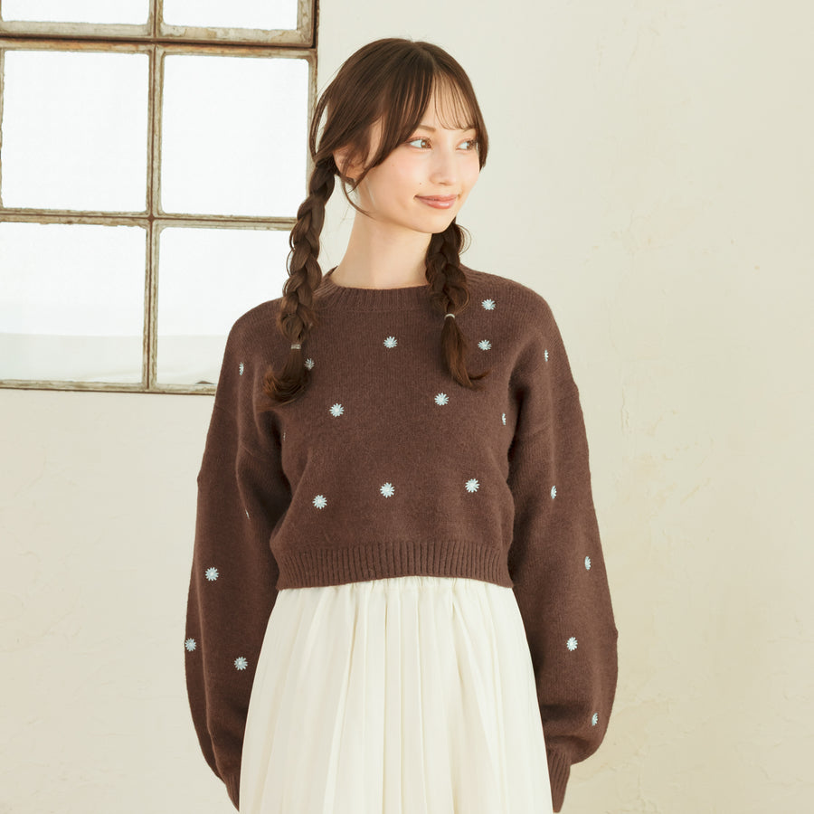 フラワー刺繍スウェット