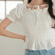 Load image into Gallery viewer, シャーリングショートフリルトップス
